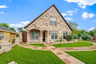 2104 Wellington St, Greenville, TX 75401 - Photo 3