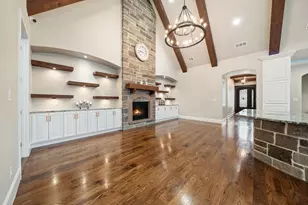 2104 Wellington St, Greenville, TX 75401 - Photo 11