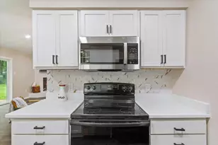 329 Applewood Ln, Hewitt, TX 76643 - Photo 13