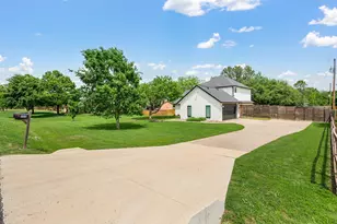 508 Chandler Rd, Keller, TX 76248 - Photo 3