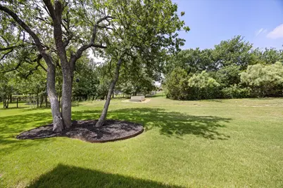 4005 Legend Trail, Granbury, TX 76049 - Photo 31
