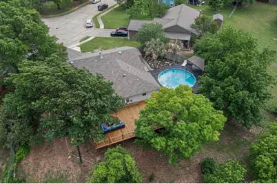 417 Creekmeadow Lane, Lewisville, TX 75067 - Photo 35