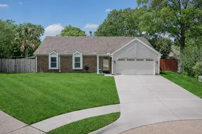 417 Creekmeadow Lane, Lewisville, TX 75067 - Photo 1