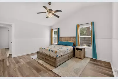 417 Creekmeadow Lane, Lewisville, TX 75067 - Photo 13