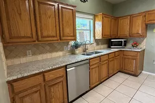 3955 Luke Ln, Carrollton, TX 75007 - Photo 11