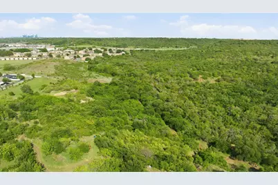 6156 Winonly Circle, Dallas, TX 75211 - Photo 11