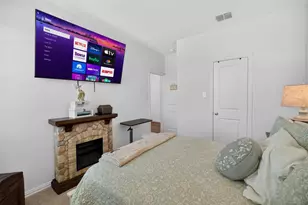 6900 Waterloo Ln, Fort Worth, TX 76179 - Photo 33