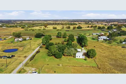 3420 Springfield Road, Springtown, TX 76082 - Photo 7