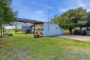 3420 Springfield Rd, Springtown, TX 76082 - Photo 35