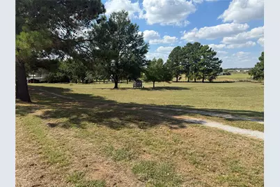 3420 Springfield Road, Springtown, TX 76082 - Photo 11