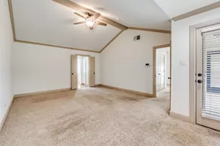 3038 Carmel St, Dallas, TX 75204 - Photo 9