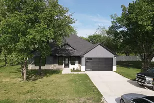 1911 Us-Hwy 69 Rd, Greenville, TX 75401 - Photo 1