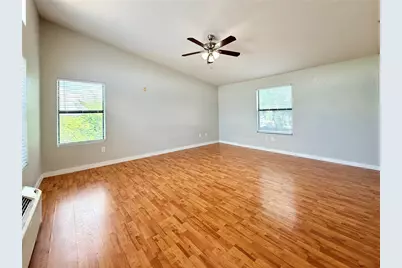 701 W Sycamore Street #309, Denton, TX 76201 - Photo 5