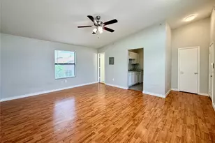 701 W Sycamore St, Denton, TX 76201 - Photo 7