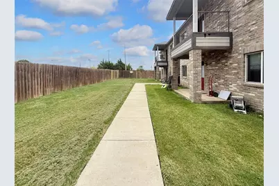 508 E Hazelwood Street, Princeton, TX 75407 - Photo 5