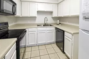 3324 Green Ridge St, Fort Worth, TX 76133 - Photo 7