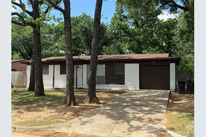 6424 Truman Drive, Fort Worth, TX 76112 - Photo 1