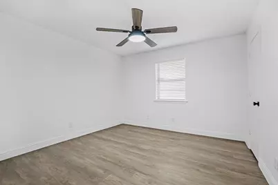 3522 Shady Valley Drive, Pantego, TX 76013 - Photo 13