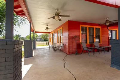 340 W 3rd Street, Baird, TX 79504 - Photo 3