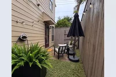 2403 Wild Cherry Way, Dallas, TX 75206 - Photo 15