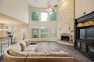 7804 Keith Ln, Sachse, TX 75048 - Photo 5
