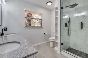 1919 Betsy Ln, Irving, TX 75061 - Photo 3