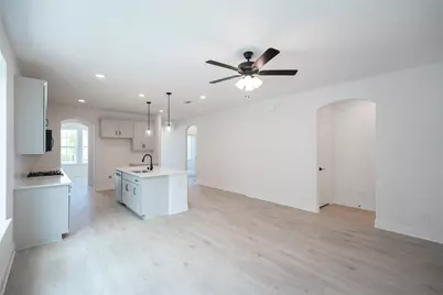 8744 Treeline Parkway, Justin, TX 76247 - Photo 9