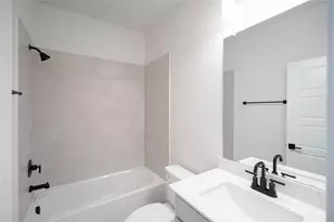 8744 Treeline Pkwy, Justin, TX 76247 - Photo 17