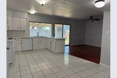 7002 Forestview Drive, Arlington, TX 76016 - Photo 11