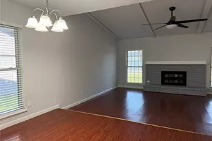 7002 Forestview Dr, Arlington, TX 76016 - Photo 7