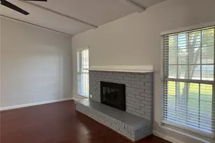 7002 Forestview Dr, Arlington, TX 76016 - Photo 3