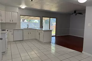 7002 Forestview Dr, Arlington, TX 76016 - Photo 11
