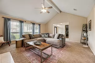 1310 Newport Dr, Carrollton, TX 75006 - Photo 7