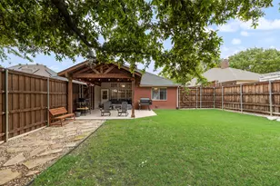 1310 Newport Dr, Carrollton, TX 75006 - Photo 35