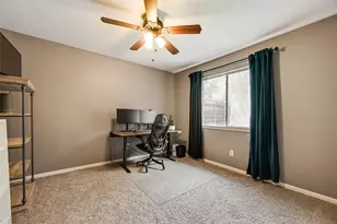 1310 Newport Dr, Carrollton, TX 75006 - Photo 27