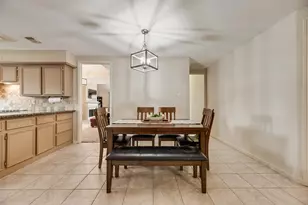 1310 Newport Dr, Carrollton, TX 75006 - Photo 13