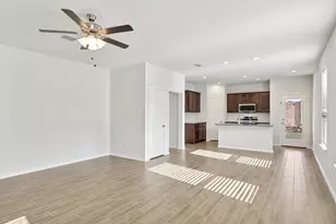 713 Presidio St, Aubrey, TX 76227 - Photo 5