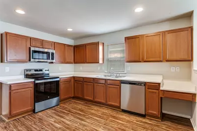 321 Silver Lake Trail, Fort Worth, TX 76140 - Photo 3