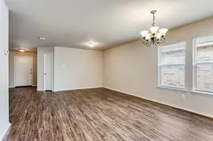 321 Silver Lake Trail, Fort Worth, TX 76140 - Photo 5