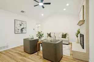 2105 Sagebrush Trail, Grapevine, TX 76051 - Photo 11
