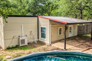 115 Deerfield Rd, Paradise, TX 76073 - Photo 37