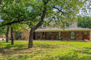 115 Deerfield Rd, Paradise, TX 76073 - Photo 1