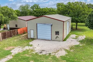 115 Deerfield Rd, Paradise, TX 76073 - Photo 1
