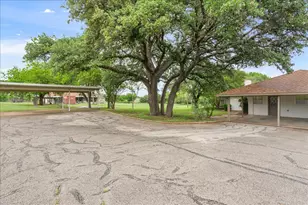 153 Eagle Canyon Dr, China Spring, TX 76633 - Photo 33