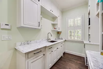1418 Yakimo Drive, Dallas, TX 75208 - Photo 15