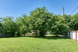617 NW Newton Dr, Burleson, TX 76028 - Photo 19