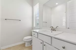 8352 Challenger Ln, Frisco, TX 75034 - Photo 17