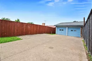 1738 Glouchester Dr, Garland, TX 75044 - Photo 19