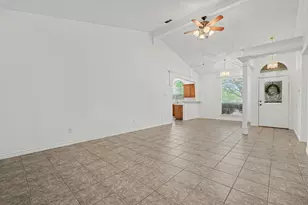 1516 Clover Ln, Granbury, TX 76048 - Photo 5