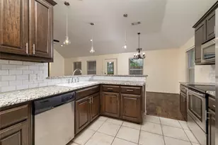 405 Kimbrough Rd, Azle, TX 76020 - Photo 15